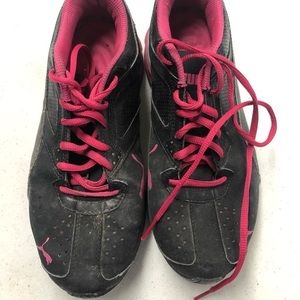 Puma Size 8.5 Women’s Athletic Shoes